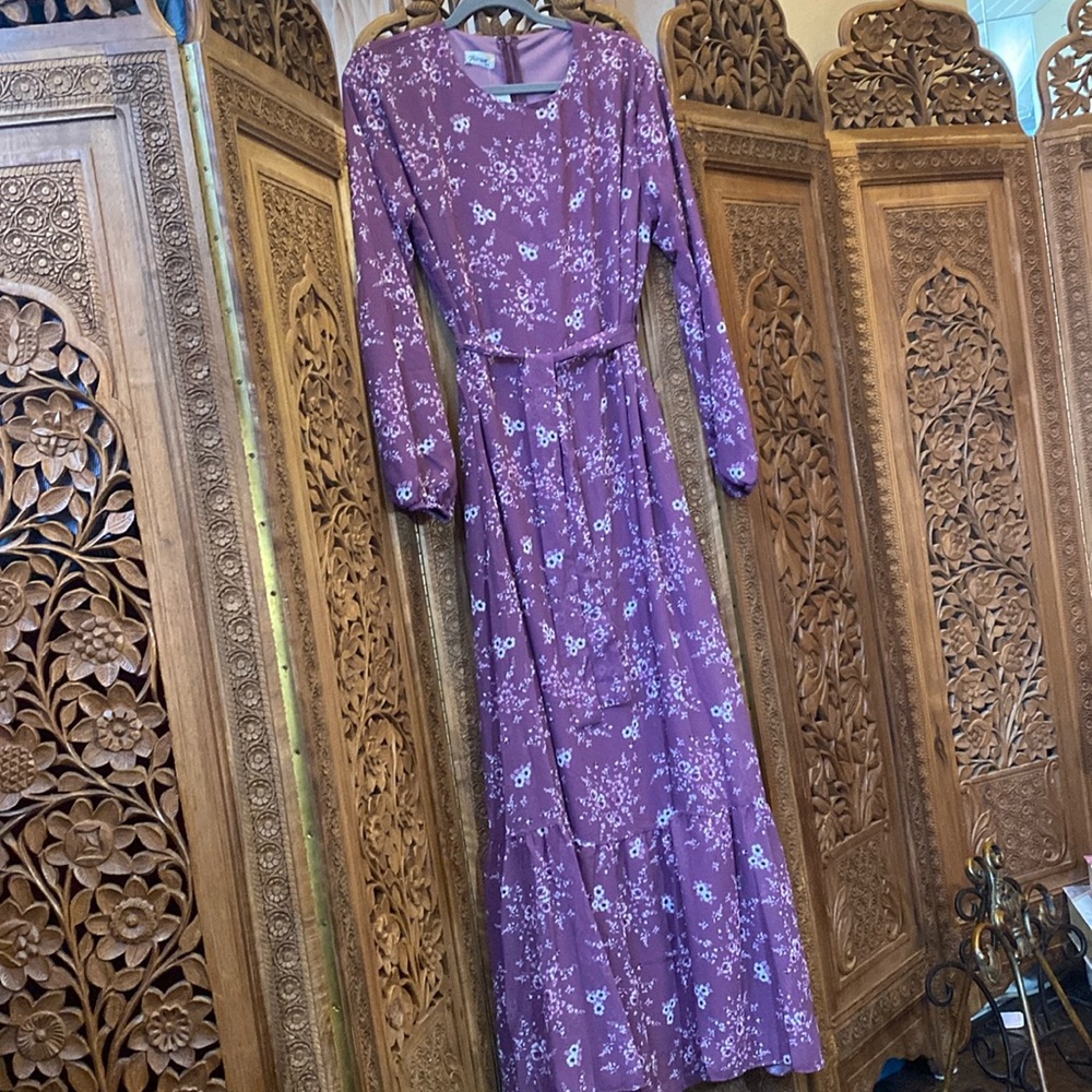 Beautiful, soft, purple floral maxi dress NWT Burun